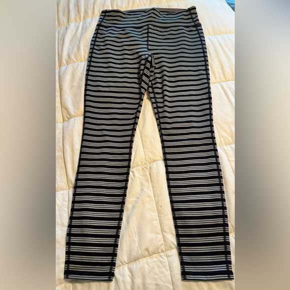 Athleta leggings, size L. Very gently worn. - Picture 1 of 3